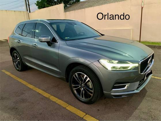 VOLVO XC60 2.0 T8 HYBRID MOMENTUM AWD GEARTRONIC